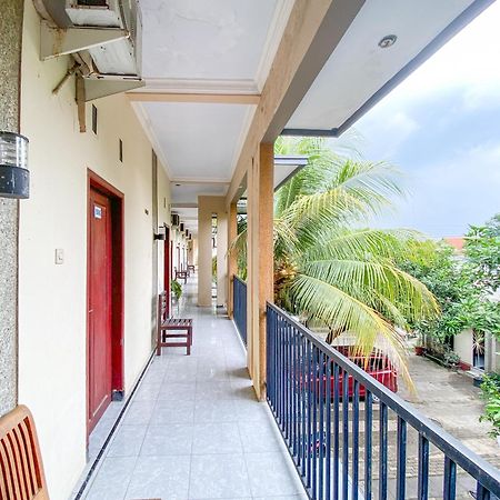 Surya Guest House Urbanview Probolinggo Extérieur photo