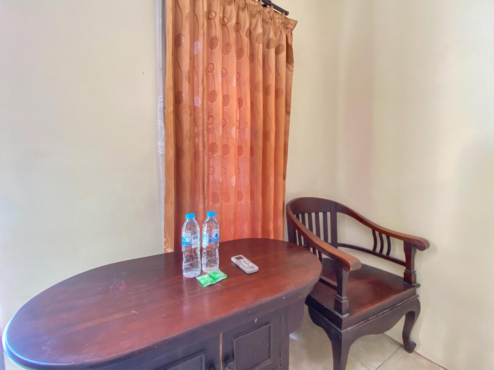 Surya Guest House Urbanview Probolinggo Extérieur photo